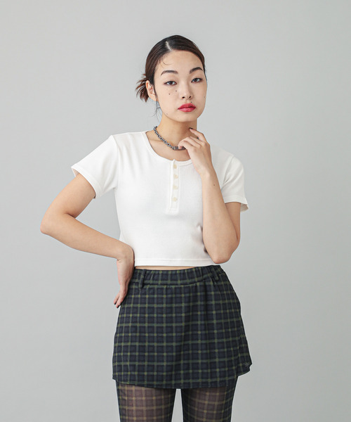 X-girl(エックスガール)の「HENLEY NECK S/S TOP(Tシャツ/カットソー・レディース・ブルー/ブラック/ホワイト・S/M)」の21枚目の写真