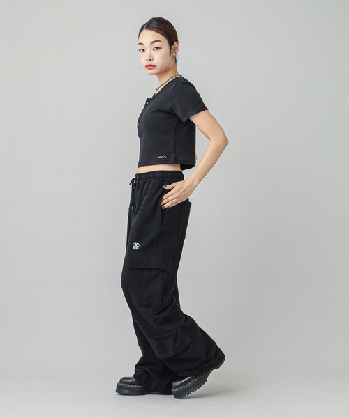 X-girl(エックスガール)の「HENLEY NECK S/S TOP(Tシャツ/カットソー・レディース・ブルー/ブラック/ホワイト・S/M)」の14枚目の写真