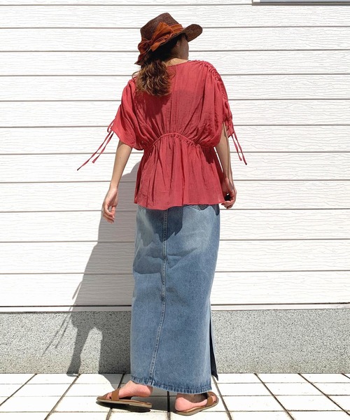 Q（キュー）の「ショルダードロストギャザーブラウス（シャツ/ブラウス・レディース・マスタード/レッド/グリーン・MEDIUM）」の16枚目の写真