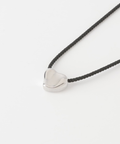 URBAN RESEARCH Sonny Label（アーバンリサーチサニーレーベル）の「ハートストリングネックレス（ネックレス・レディース・ゴールド/シルバー・ONE）」の6枚目の写真