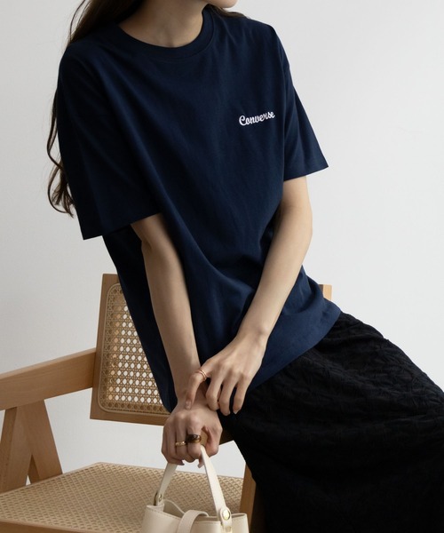 CONVERSE(コンバース)の「CONVERSE バックロゴ刺繍シューズプリントTシャツ 綿100%(Tシャツ/カットソー・レディース・ライム/ネイビー/オートミール・M/L)」の3枚目の写真