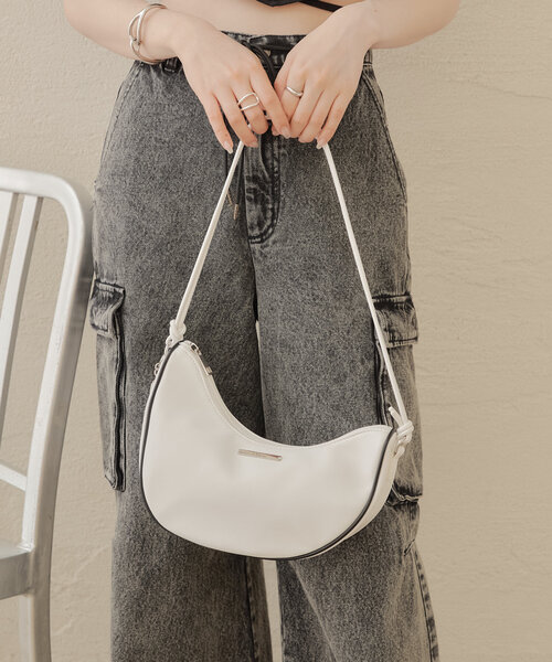 【極美品】 bagolo バゴロ ピンバッチ 2way ハンドバッグ シルバー 極美品】 bagolo バゴロ ピンバッチ 2way ハンドバッグ シルバー