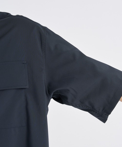 WHITE MOUNTAINEERING(ホワイトマウンテニアリング)の「【White Mountaineering / ホワイトマウンテニアリング】REGULAR COLLAR HALF SLEEVE SHIRT/レギュラーカラーハーフスリーブシャツ(シャツ/ブラウス・メンズ・ブラック/ネイビー・000/2/1)」の21枚目の写真