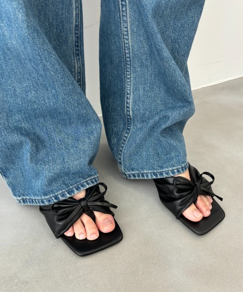 Birthday room（バースデイルーム）の「リボンサンダル（サンダル・レディース・ブラック/ホワイト・SMALL/MEDIUM/LARGE）」の8枚目の写真