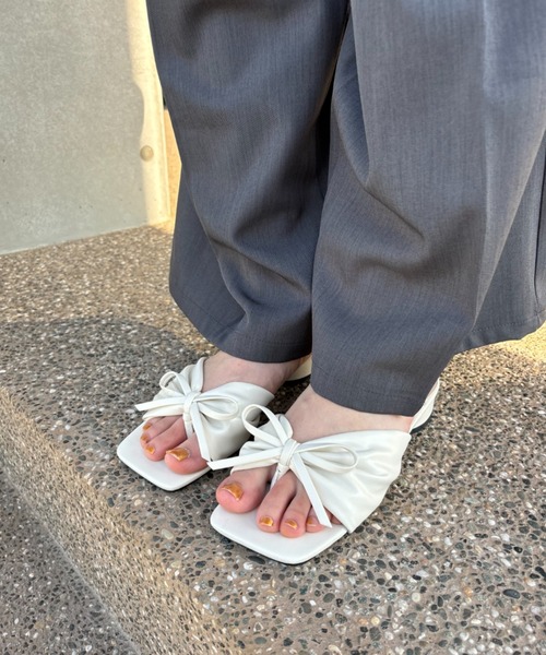Birthday room（バースデイルーム）の「リボンサンダル（サンダル・レディース・ブラック/ホワイト・SMALL/MEDIUM/LARGE）」の15枚目の写真