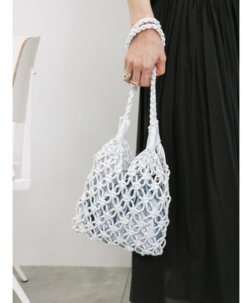 Samansa Mos2 blue（サマンサモスモスブルー）の「巾着付コードマクラメバッグ（ハンドバッグ・レディース・ブラック/パープル/オフホワイト・F）」の9枚目の写真