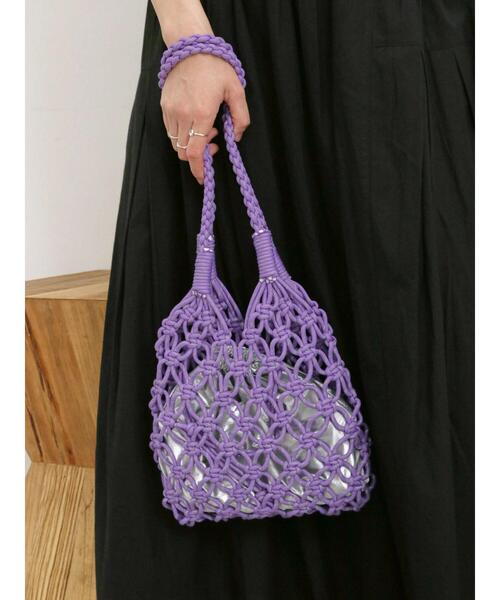 Samansa Mos2 blue（サマンサモスモスブルー）の「巾着付コードマクラメバッグ（ハンドバッグ・レディース・ブラック/パープル/オフホワイト・F）」の14枚目の写真