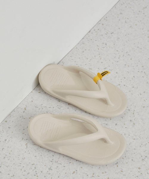 TAW&TOE（トーアンドトー）の「【TAW&TOE(トーアンドトー)】Flipflop Zerovity リカバリーサンダル（サンダル・レディース・ライトグレー/クリーム/ブラック/グレー系その他・22/23/24/25）」の6枚目の写真