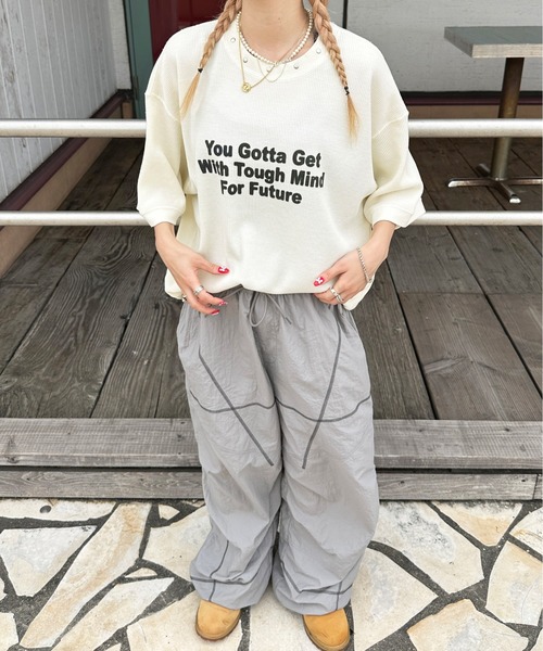 sedacle(セダクル)の「ワッフルスタッズTEE(Tシャツ/カットソー・メンズ・ベージュ/ブラック/アイボリー・SMALL/MEDIUM/LARGE)」の4枚目の写真