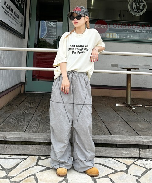 sedacle(セダクル)の「ワッフルスタッズTEE(Tシャツ/カットソー・メンズ・ベージュ/ブラック/アイボリー・SMALL/MEDIUM/LARGE)」の7枚目の写真