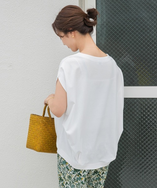 URBAN RESEARCH DOORS（アーバンリサーチドアーズ）の「コットンバックタックフレンチプルオーバー（Tシャツ/カットソー・レディース・ブラック/オフホワイト/ブルー/チャコールグレー・MEDIUM）」の9枚目の写真