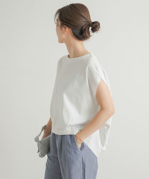 URBAN RESEARCH DOORS（アーバンリサーチドアーズ）の「コットンバックタックフレンチプルオーバー（Tシャツ/カットソー・レディース・ブラック/オフホワイト/ブルー/チャコールグレー・MEDIUM）」の16枚目の写真
