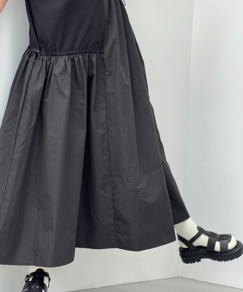 y/m（イム）の「異素材ドッキングドロストワンピース（ワンピース・レディース・ブラック/キャメル/アイボリー・FREE）」の10枚目の写真