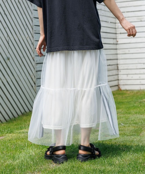 LAKOLE(ラコレ)の「サイドラインチュールスカート / 129024(スカート・レディース・ブラック/オフホワイト/グレー・SMALL/MEDIUM)」の9枚目の写真