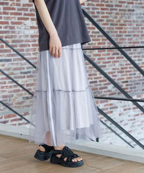 LAKOLE(ラコレ)の「サイドラインチュールスカート / 129024(スカート・レディース・ブラック/オフホワイト/グレー・SMALL/MEDIUM)」の15枚目の写真