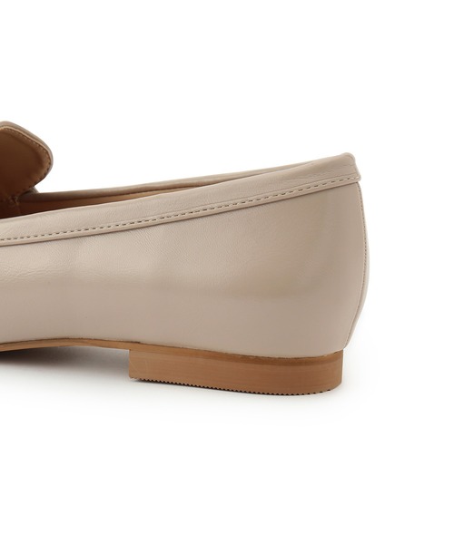 HARUTA(ハルタ)の「ROPE' PICNIC PASSAGE byHARUTA/リンクルエナメルビット付フラットローファー(ローファー・レディース・ブラック/ベージュ系その他2・23.0cm/24.0cm/23.5cm/24.5cm)」の7枚目の写真