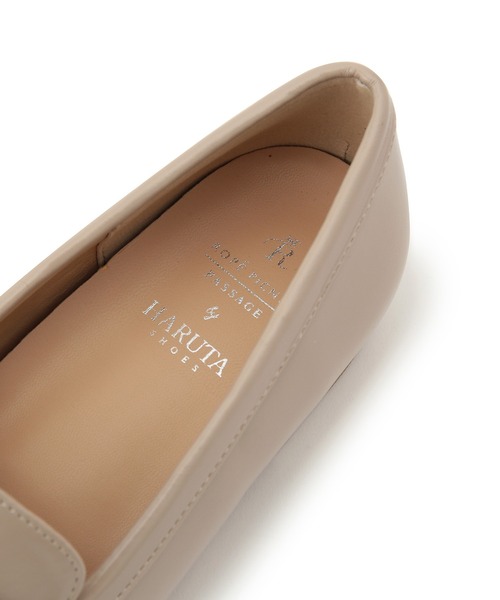 HARUTA(ハルタ)の「ROPE' PICNIC PASSAGE byHARUTA/リンクルエナメルビット付フラットローファー(ローファー・レディース・ブラック/ベージュ系その他2・23.0cm/24.0cm/23.5cm/24.5cm)」の8枚目の写真