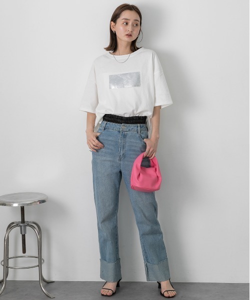 ad thie(アドティエ)の「箔プリント オーバーサイズTシャツ(Tシャツ/カットソー・レディース・ホワイト×ゴールド/ブラック/ホワイト×シルバー/チャコール・FREE)」の14枚目の写真