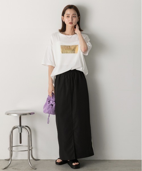 ad thie(アドティエ)の「箔プリント オーバーサイズTシャツ(Tシャツ/カットソー・レディース・ホワイト×ゴールド/ブラック/ホワイト×シルバー/チャコール・FREE)」の21枚目の写真