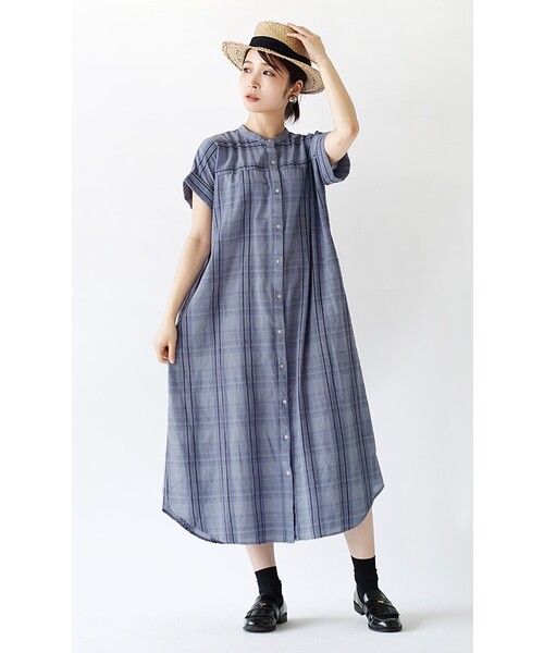 e-zakkamania stores(イーザッカマニアストアーズ)の「コットンリネン チェックボイルシャツワンピース(ワンピース・レディース・ライトベージュ/ブルー・フリー)」の6枚目の写真