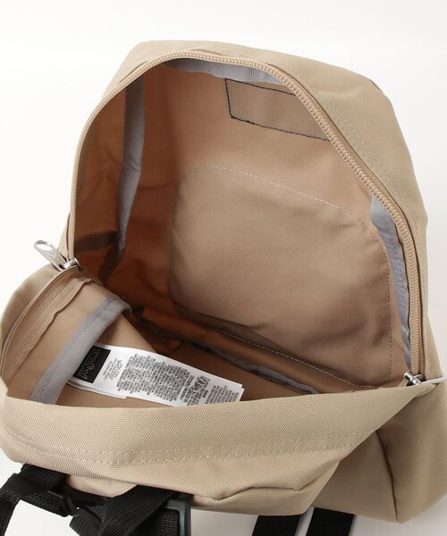 JANSPORT（ジャンスポーツ）の「【JANSPORT】HALF PINT（バックパック/リュック・レディース・ベージュ・FREE）」の4枚目の写真