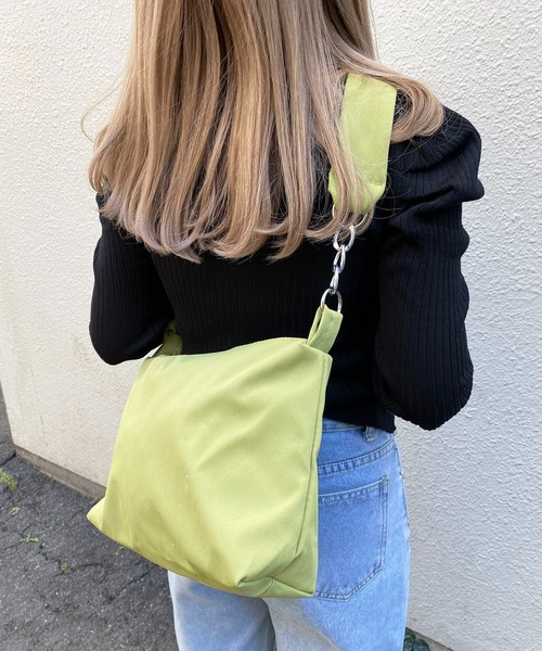 SHEPP(シープ)の「チェーンベルト ショルダーバッグ(ショルダーバッグ・レディース・グリーン/ブラック・F)」の6枚目の写真
