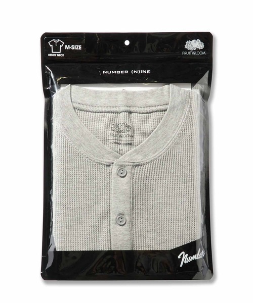 NUMBER (N)INE（ナンバーナイン）の「FRUIT OF THE LOOMxNUMBER(N)INE パックヘンリーネック / Tシャツ / コラボ / ナンバーナイン / 半袖 / ワンポイント / 刺繍 / ベーシック / ユニセックス（Tシャツ/カットソー・メンズ・ホワイト/ブラック/グレー・XL/M/L）」の4枚目の写真