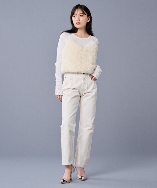 uncrave(アンクレイヴ)の「シープライク ファー ビスチェ(uncrave STANDARD)(シャツ/ブラウス・レディース・ベージュ系/アイボリー系・1/2)」の4枚目の写真