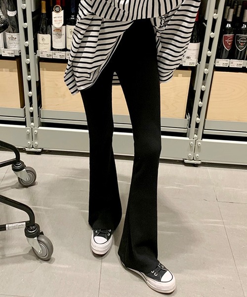 Sibra（シブラ）の「リブフレアーパンツ（その他パンツ・レディース・キャメル/ブラック・M）」の2枚目の写真