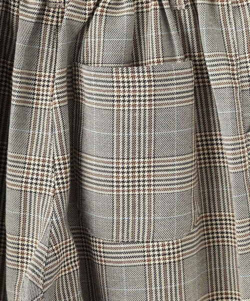 SHOO・LA・RUE(シューラルー)の「【100-140cm/プチセレ】アソートタックパンツ(その他パンツ・キッズ・ブラック/ダークブラウン系1/グレー系1・10/11/12/13/14)」の10枚目の写真