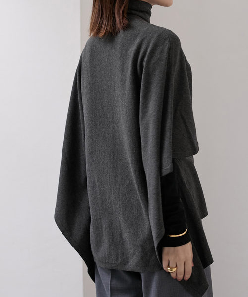 Room no.8（ルームエイト）の「ROOM NO.8 BLACK DRAPE BUTTERFLY タートルトップス BR8KN-247（ニット/セーター・レディース・チャコールグレー・FREE）」の5枚目の写真