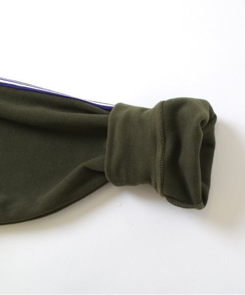 GLAZOS(グラソス)の「【大人向けサイズあり】【あったか】マイクロフリース・ライントレーナー(スウェット・キッズ・ブラック/カーキ・LL/S/M/L)」の9枚目の写真