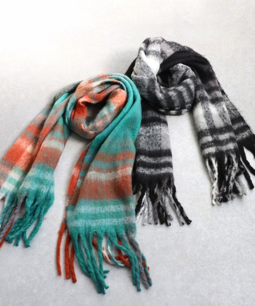 antiqua(アンティカ)の「チェックストール(マフラー・レディース・ブラック系その他/グリーン系その他・FREE)」の13枚目の写真