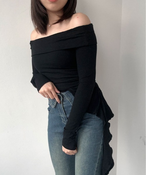kirakiraShop(キラキラショップ)の「オフショルダー サイドギャザー リブ カットソー(ニット/セーター・レディース・ホワイト/ブラウン/ブラック/グレー・FREE)」の9枚目の写真