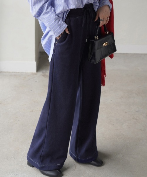 HUG.U（ハグユー）の「「 光 吸収 発熱 」デニム風ワイドパンツ（スウェットパンツ・レディース・ブラック/ブラック系/ネイビー系/ワンウォッシュ/ブルー系・LL/S/L/M）」の6枚目の写真