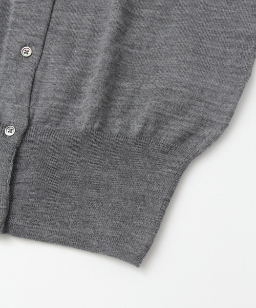 URBAN RESEARCH（アーバンリサーチ）の「UR 16GG MERINO WOOK KNIT CARDIGAN（カーディガン/ボレロ・レディース・グレー/ネイビー/ブラック/カーキ・FREE）」の12枚目の写真