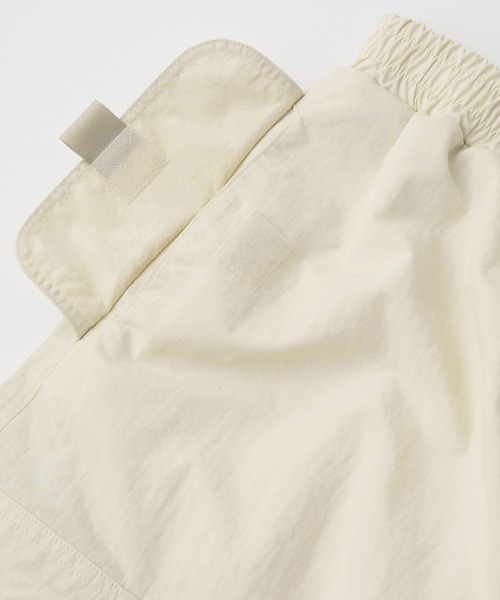 X-girl(エックスガール)の「TECH WIDE CARGO PANTS(カーゴパンツ・レディース・オフホワイト/ピンク/チャコール・S/M)」の21枚目の写真