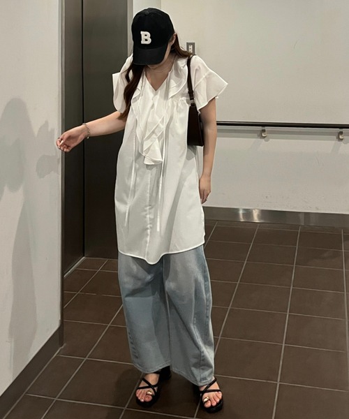 GeeRA（ジーラ）の「【夏にぴったり。】ビッグカラーフリルハーフスリーブミニワンピース（ワンピース・レディース・ブルー系その他/オフホワイト・LARGE/X-LARGE/MEDIUM）」の17枚目の写真