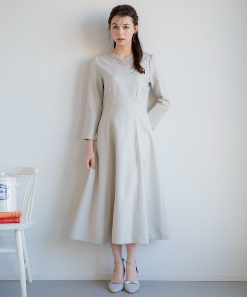 NOELA(ノエラ)の「レースネックデザインワンピ(ワンピース・レディース・グレー/イエロー/ダークインディゴブルー・S/M)」の4枚目の写真