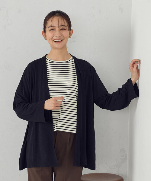 COMME CA ISM(コムサイズム)の「【接触冷感・UVカット】夏定番の着流しカーディガン(カーディガン/ボレロ・レディース・ネイビー/ブラック/ライトグレー・FREE)」の15枚目の写真