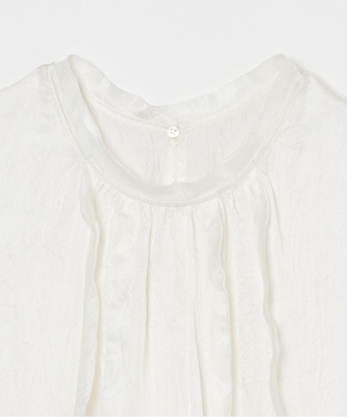 HELIOPOLE(エリオポール)の「CREPE SHEER SLEEVELESS BLOUSE(シャツ/ブラウス・レディース・ライトグレー/ホワイト・38)」の4枚目の写真