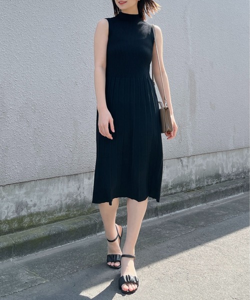 ＆soiree（アンドソワレ）の「【＆soiree】サマーニットプリーツワンピース(CP)（ワンピース・レディース・ベージュ/ブラック・FREE）」の13枚目の写真