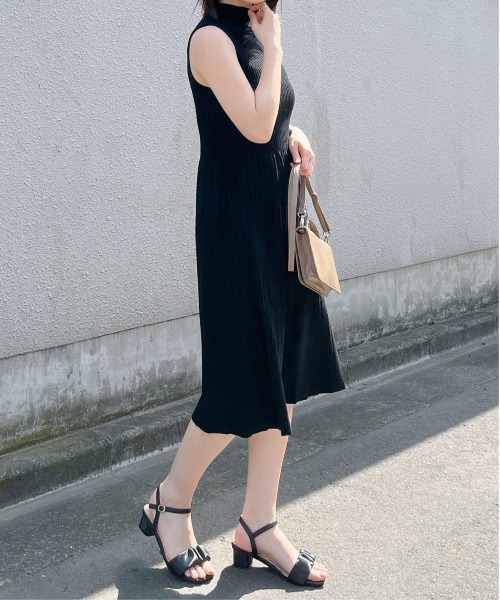 ＆soiree（アンドソワレ）の「【＆soiree】サマーニットプリーツワンピース(CP)（ワンピース・レディース・ベージュ/ブラック・FREE）」の20枚目の写真