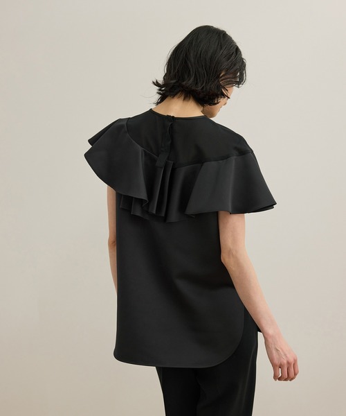 ROPE'（ロペ）の「サテンラッフルブラウス/洗える（シャツ/ブラウス・レディース・ブラック/オフホワイト・FREE）」の10枚目の写真