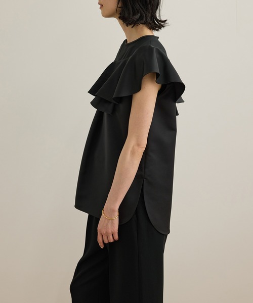 ROPE'（ロペ）の「サテンラッフルブラウス/洗える（シャツ/ブラウス・レディース・ブラック/オフホワイト・FREE）」の16枚目の写真