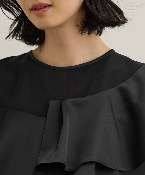 ROPE'（ロペ）の「サテンラッフルブラウス/洗える（シャツ/ブラウス・レディース・ブラック/オフホワイト・FREE）」の19枚目の写真
