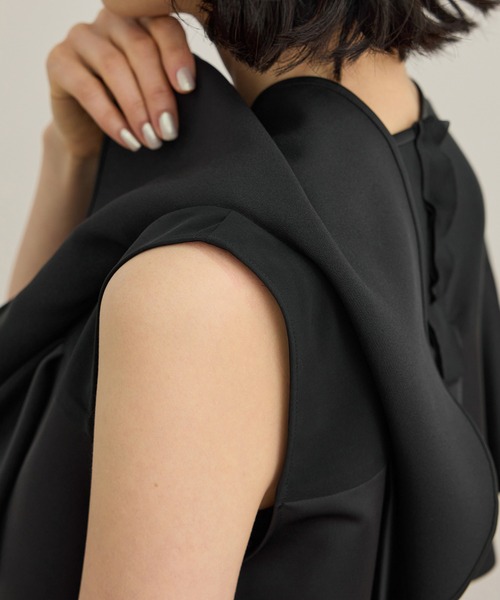 ROPE'（ロペ）の「サテンラッフルブラウス/洗える（シャツ/ブラウス・レディース・ブラック/オフホワイト・FREE）」の21枚目の写真