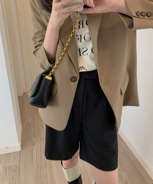 WEGO(ウィゴー)の「WEGO/シンプルタック膝上ハーフパンツ(その他パンツ・レディース・ブラック/グレー/ピンク・MEDIUM/SMALL)」の2枚目の写真