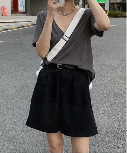 WEGO(ウィゴー)の「WEGO/シンプルタック膝上ハーフパンツ(その他パンツ・レディース・ブラック/グレー/ピンク・MEDIUM/SMALL)」の12枚目の写真