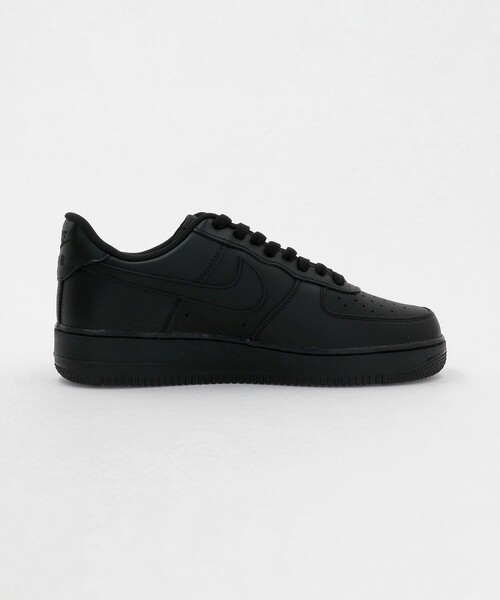 NIKE(ナイキ)の「<NIKE>AIRFORCE 1 07/エアフォース1(スニーカー・メンズ・ホワイト/ブラック・27cm/28.5cm/26.5cm/28cm/29cm/27.5cm/26cm)」の5枚目の写真